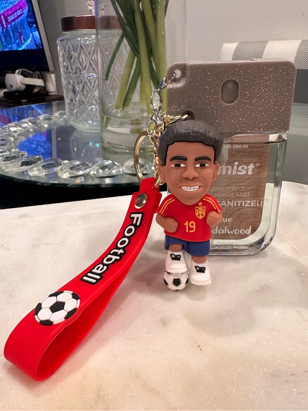 Lamine Yamal Spain #19 Soccer Fan Gift Keychain World Cup w/ Hand Sanitizer ⚽️